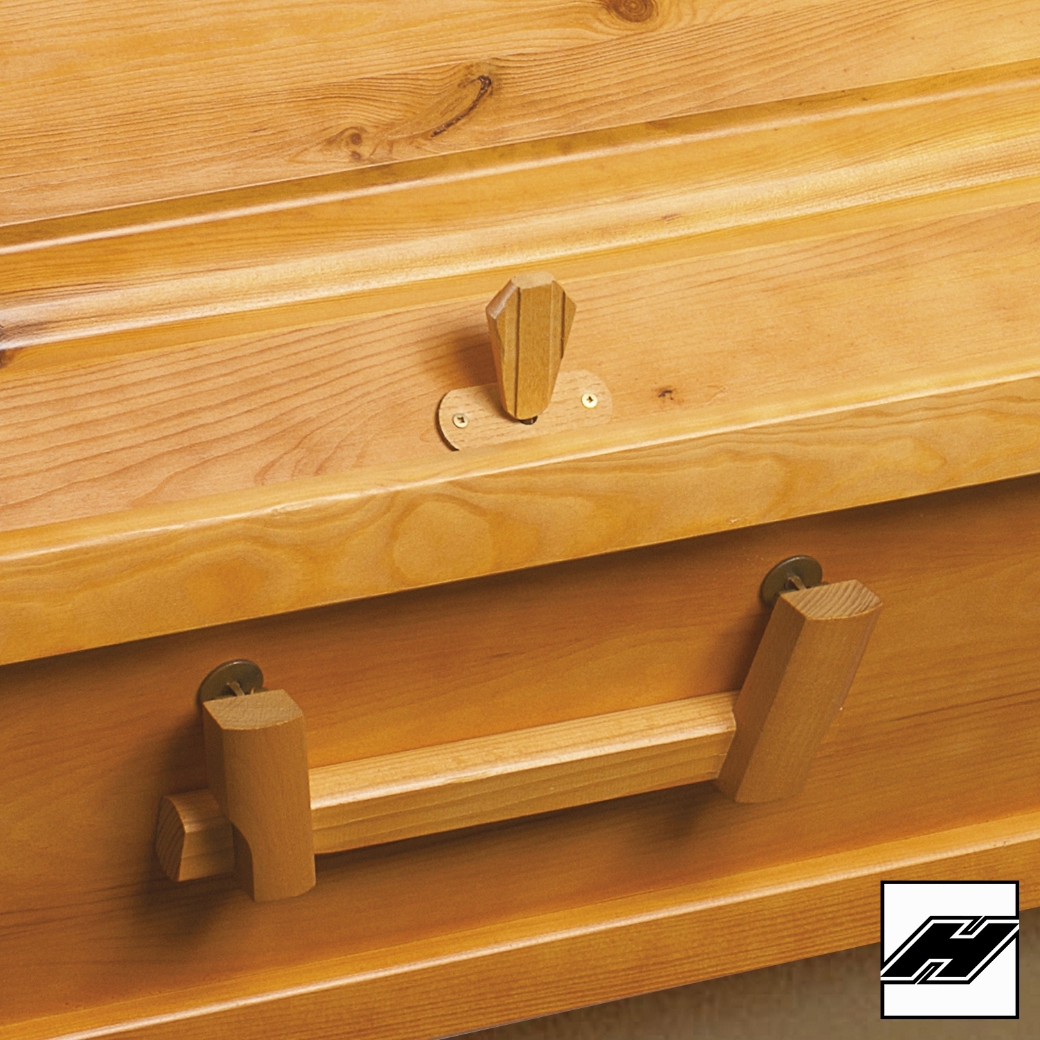 Griffgarnitur 321 Massivholz honigfarben 6/6 Griffgarnitur 321 Massivholz honigfarben 6/6